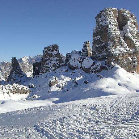 Villa Olimpia - Stayincortina Cortina d'Ampezzo Bagian luar foto